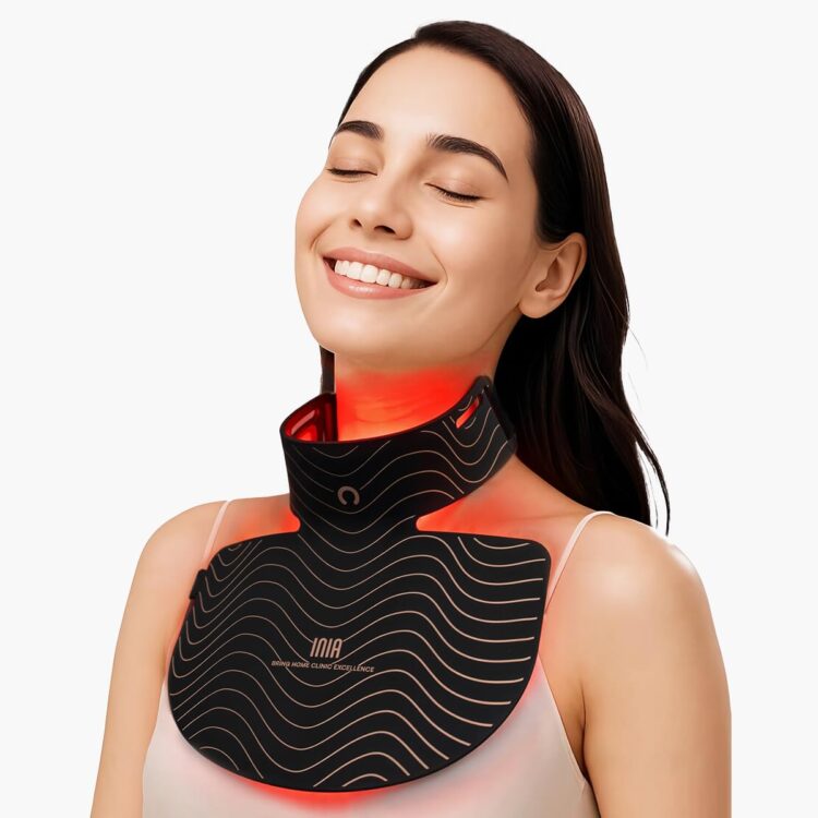 红光治疗面膜 适用于颈部和肩部 – 850nm NIR + 3 种灯光模式抗衰老、紧致和容光焕发 – 红光护肤设备,带 2600mAh 可充电控制器,228 个 LED 芯片